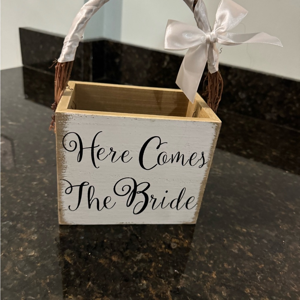 Flower Girl Wedding Decoration Basket